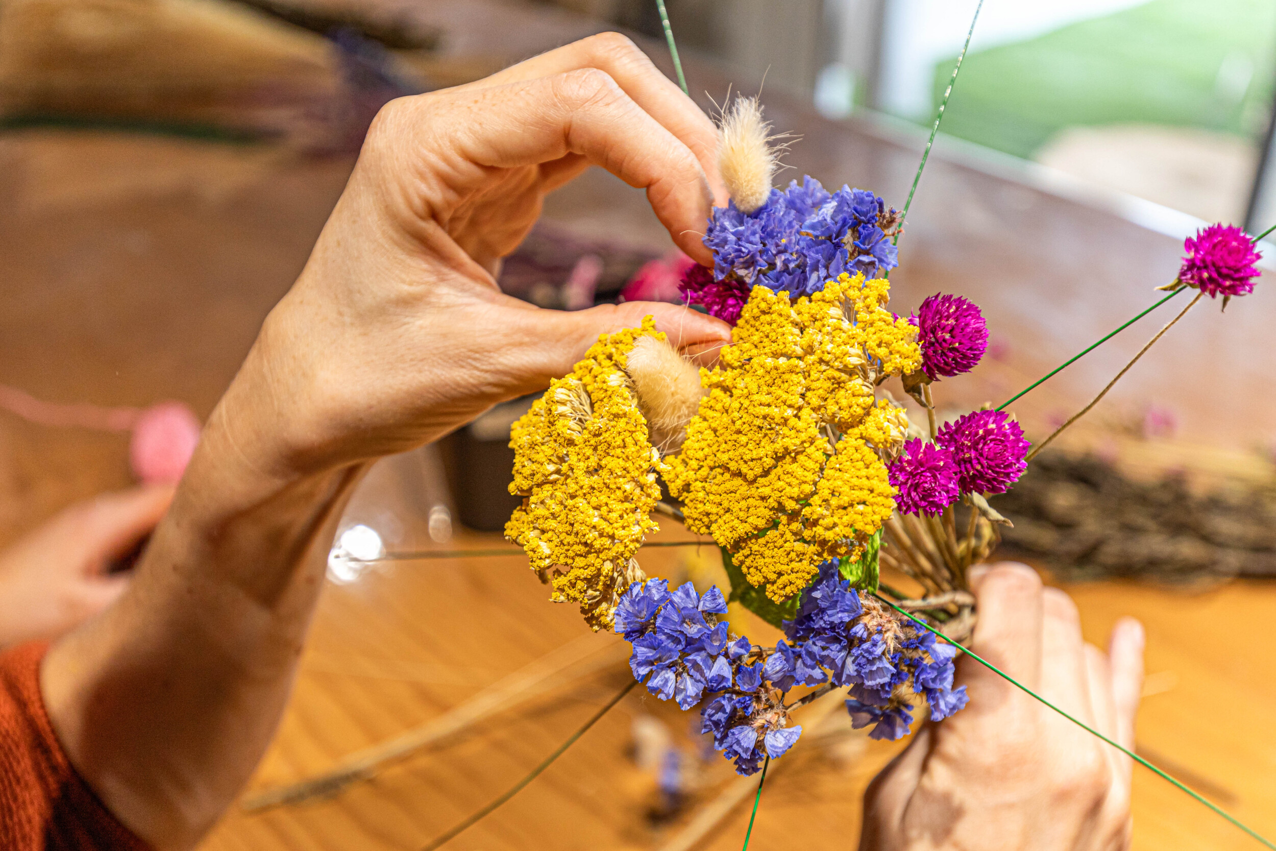 Wecandoo - Composez votre bouquet de fleurs séchées avec Annabelle - Image n°2