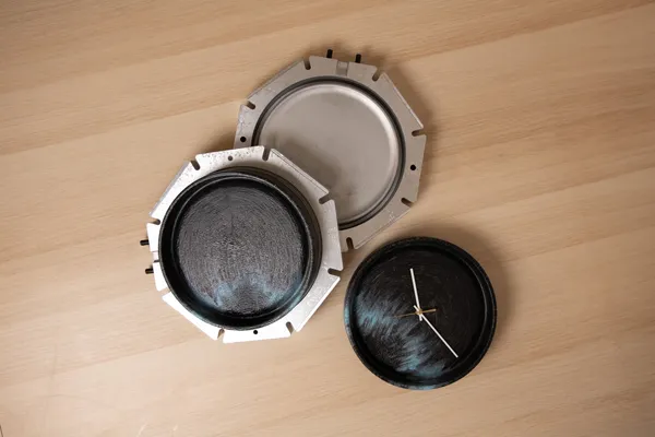 Fabriquez votre horloge éco-conçue avec Christophe et Mariane - Image n°3 - Wecandoo