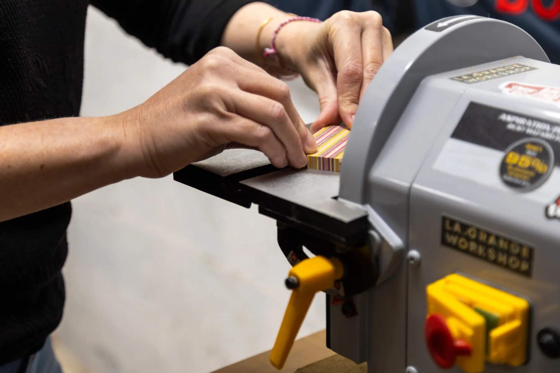 Réalisez vos dessous de verre à partir de skates upcyclés avec Julien - Image n°2 - Wecandoo