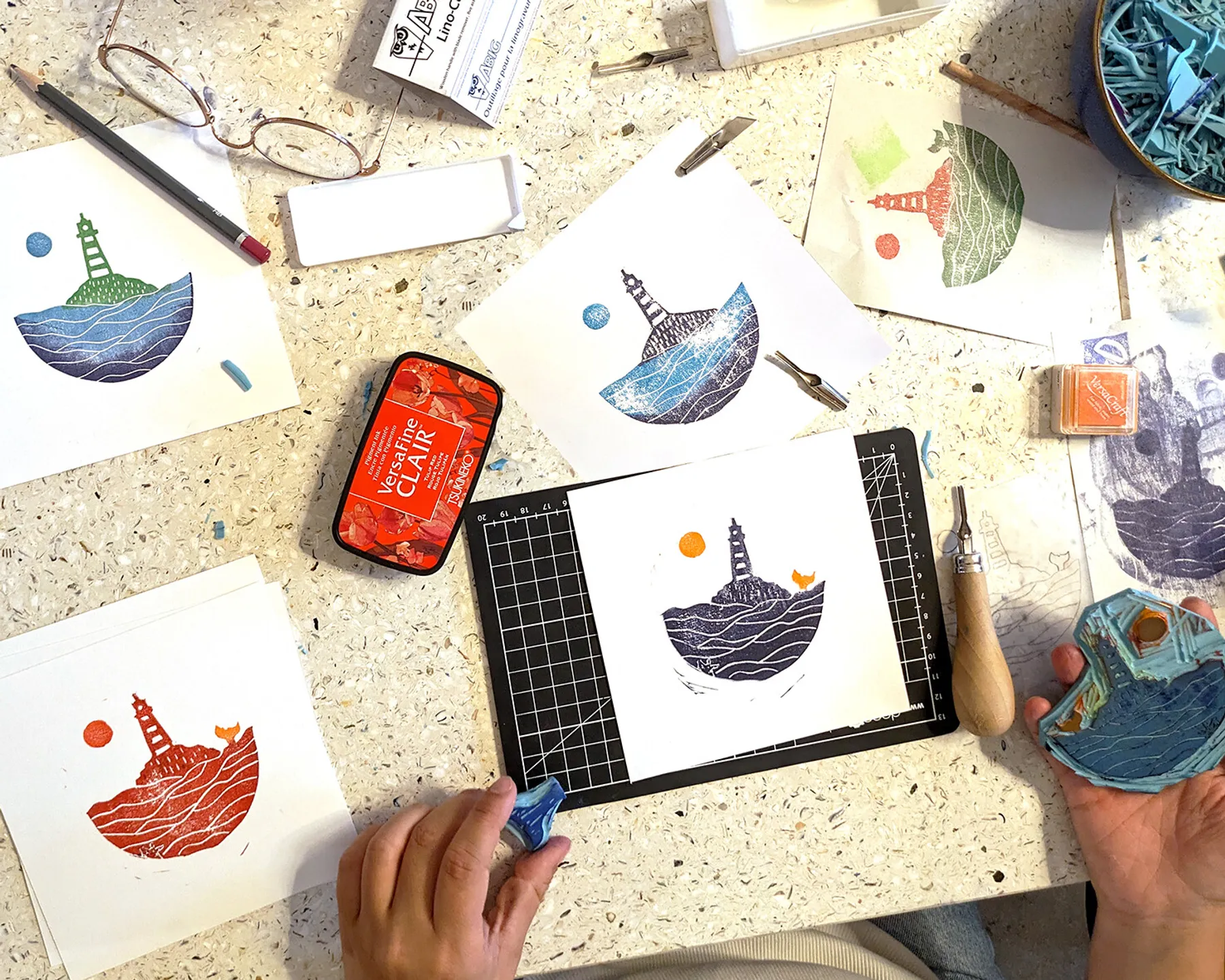 Rassemblez votre équipe et gravez votre tampon unique avec Ghislaine - Image n°1 - Wecandoo