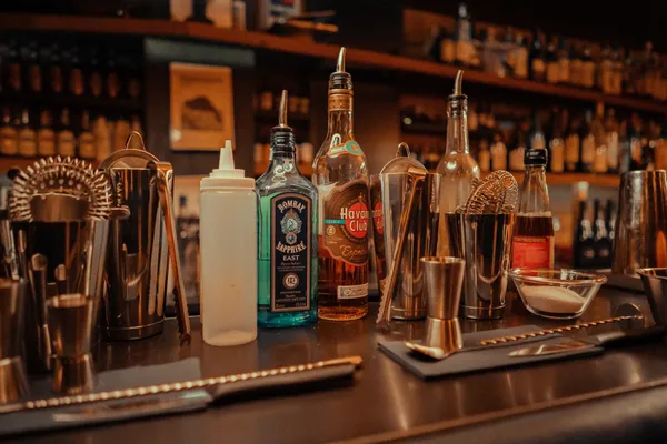 Créez un cocktail au champagne en duo - Image n°5 - Wecandoo