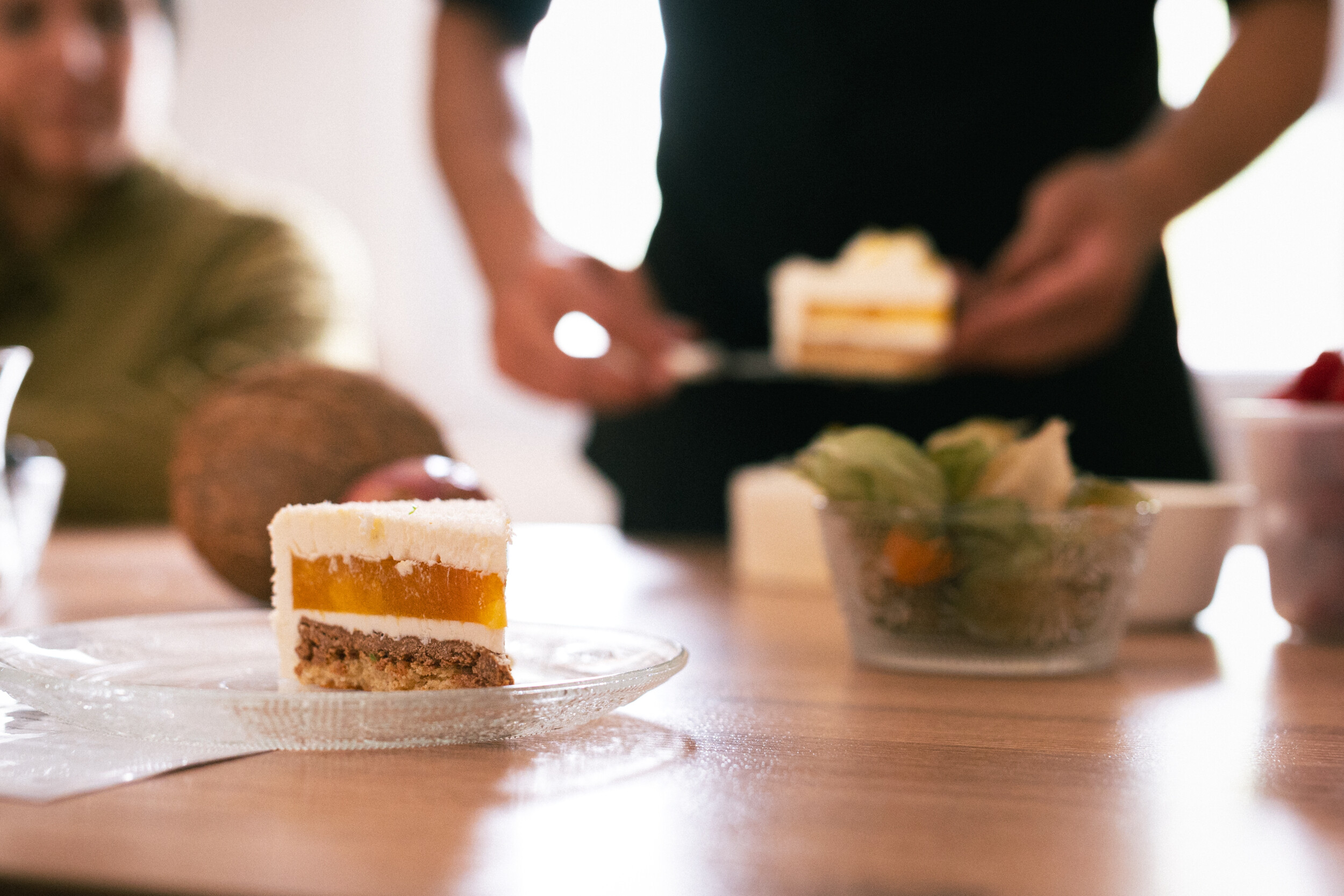 Wecandoo - Réalisez votre gâteau aux fruits de saison avec Mohamed-Amine - Image n°2