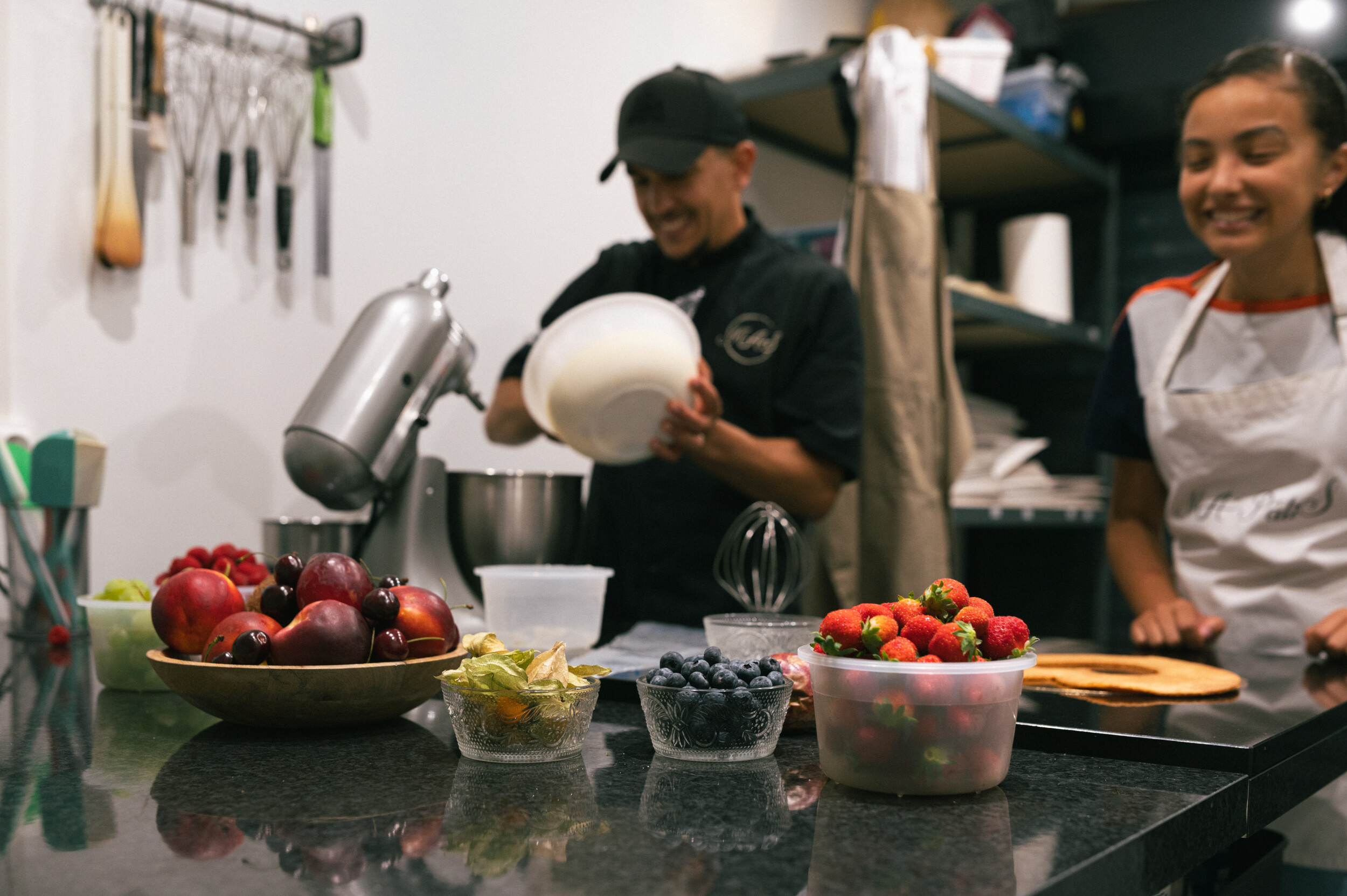 Wecandoo - Réalisez votre gâteau aux fruits de saison avec Mohamed-Amine - Image n°6