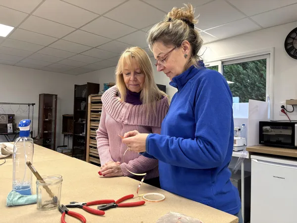 Initiez-vous au vitrail ou au fusing sur une journée avec Vanessa - Image n°4 - Wecandoo