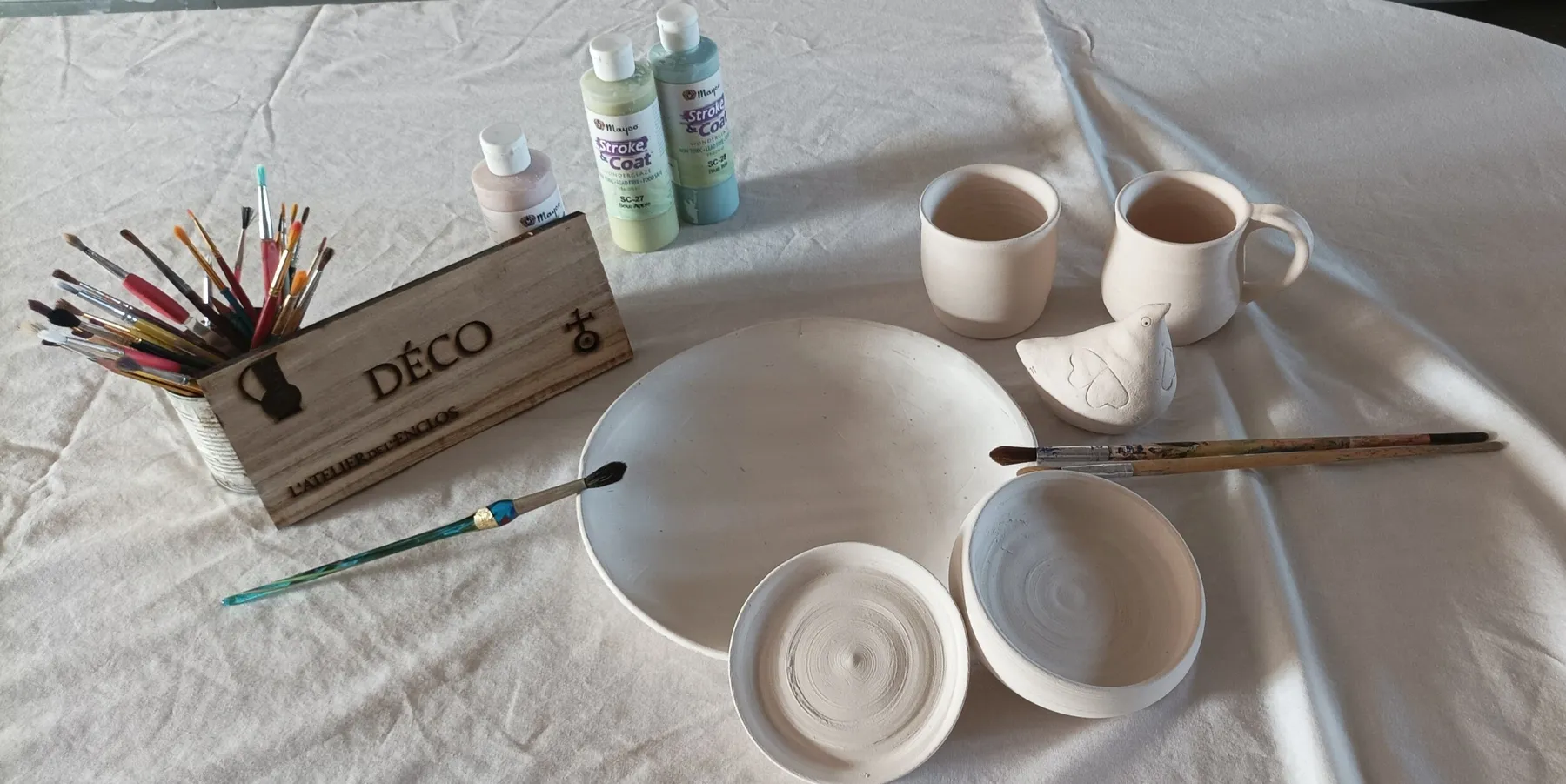 Rassemblez votre équipe et décorez votre pièce en céramique autour d'un verre avec Valérie - Image n°4 - Wecandoo