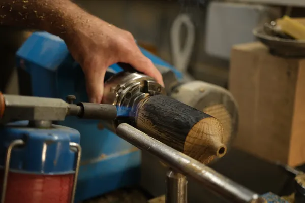 Initiez-vous au tour à bois sur une journée avec Jean-Pierre - Image n°4 - Wecandoo