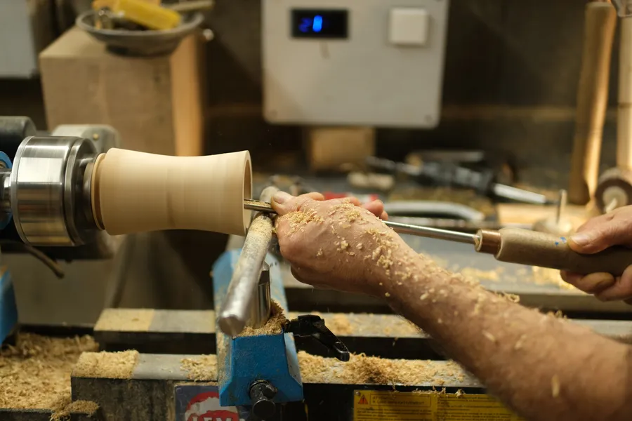 Initiez-vous au tour à bois sur une journée avec Jean-Pierre - Image n°1 - Wecandoo