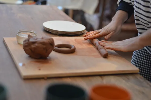 Initiez-vous au modelage en duo avec votre enfant accompagnés par Chloé - Image n°4 - Wecandoo