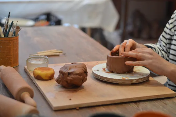 Initiez-vous au modelage en duo avec votre enfant accompagnés par Chloé - Image n°5 - Wecandoo