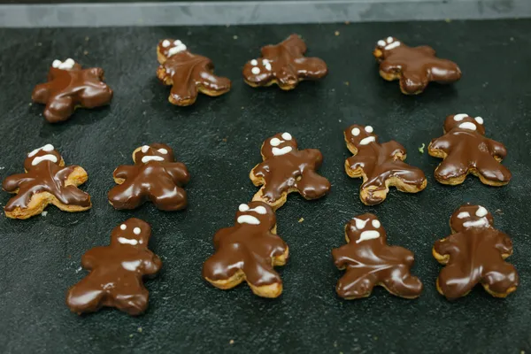 Réalisez des classiques de la patisserie française avec Jonathan - Image n°4 - Wecandoo