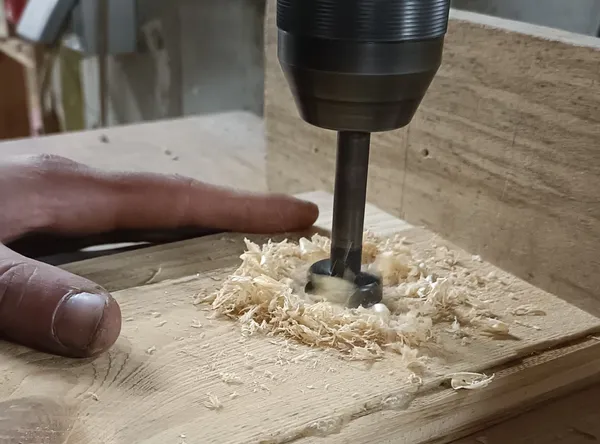 Réalisez votre nichoir sur-mesure, possible en duo et avec un enfant, accompagnés par Michel - Image n°4 - Wecandoo