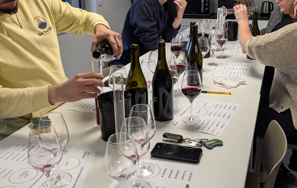 Défiez votre équipe et participez à des œnopiades avec Kevin et Pierre - Afbeelding nr. 2 - Wecandoo