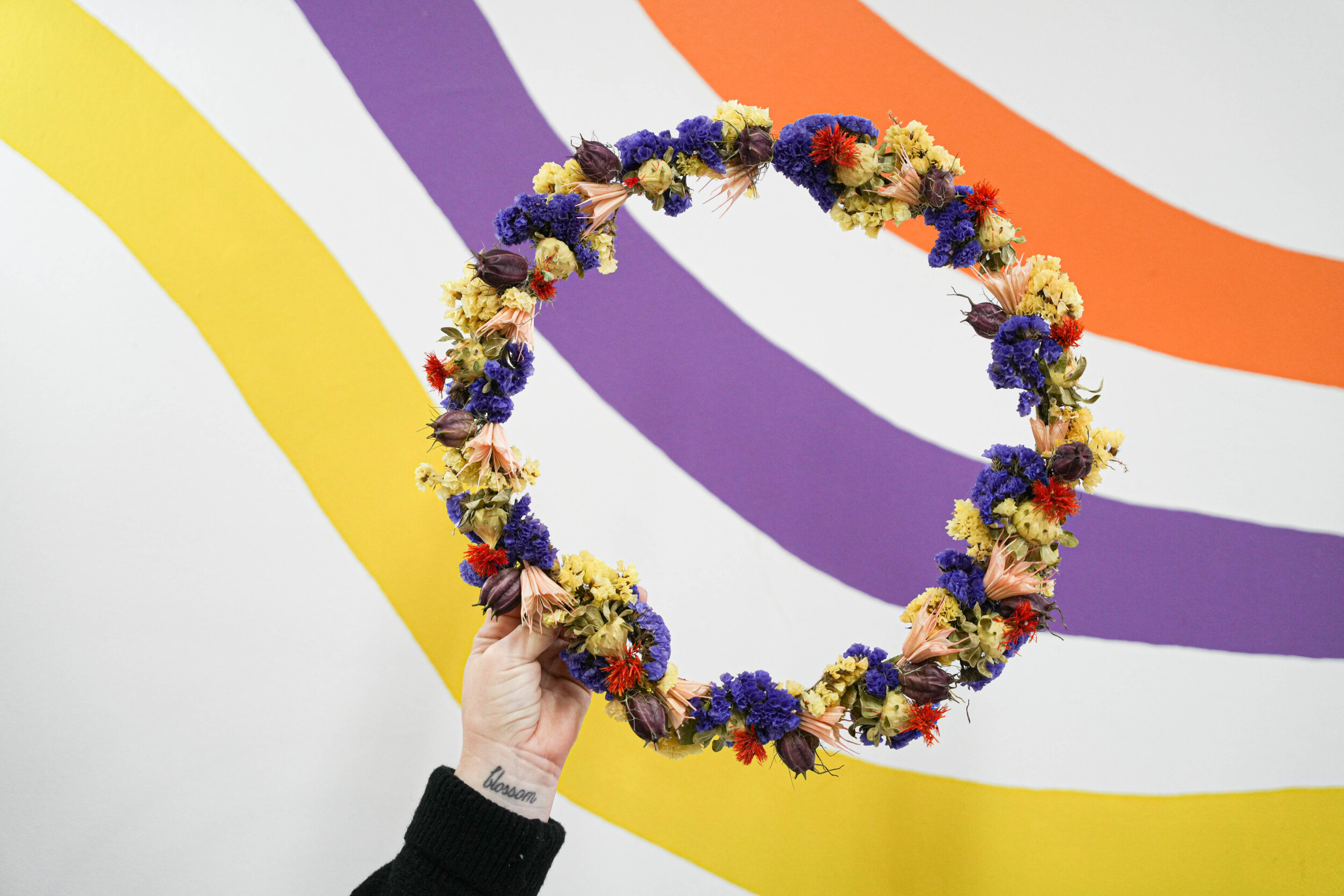 Réalisez votre couronne murale en fleurs séchées à Marseille