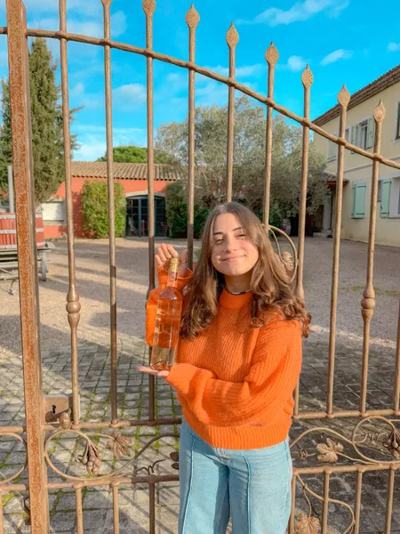Emma : Vigneronne à Toulon
