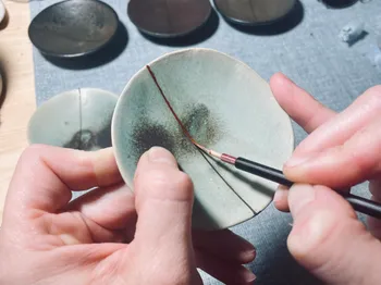 Initiez-vous au kintsugi avec une touche d'or