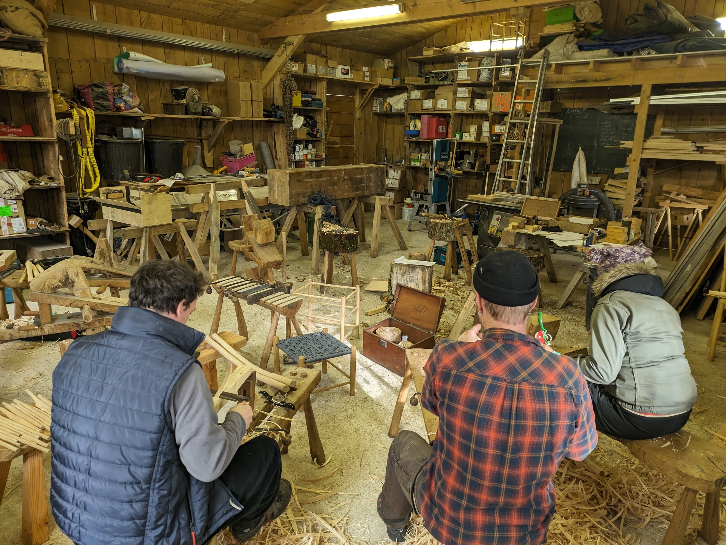 Wecandoo - Fabriquez votre tabouret à partir d'un arbre sur trois journées avec Mathieu - Afbeelding nr. 9