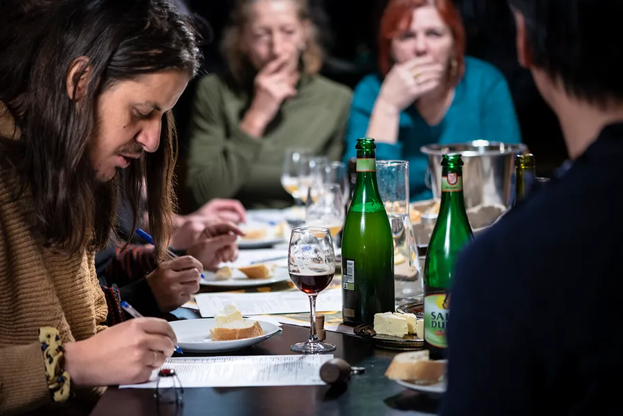Dégustez des accords bières et fromages avec Nathalie - Image n°1 - Wecandoo