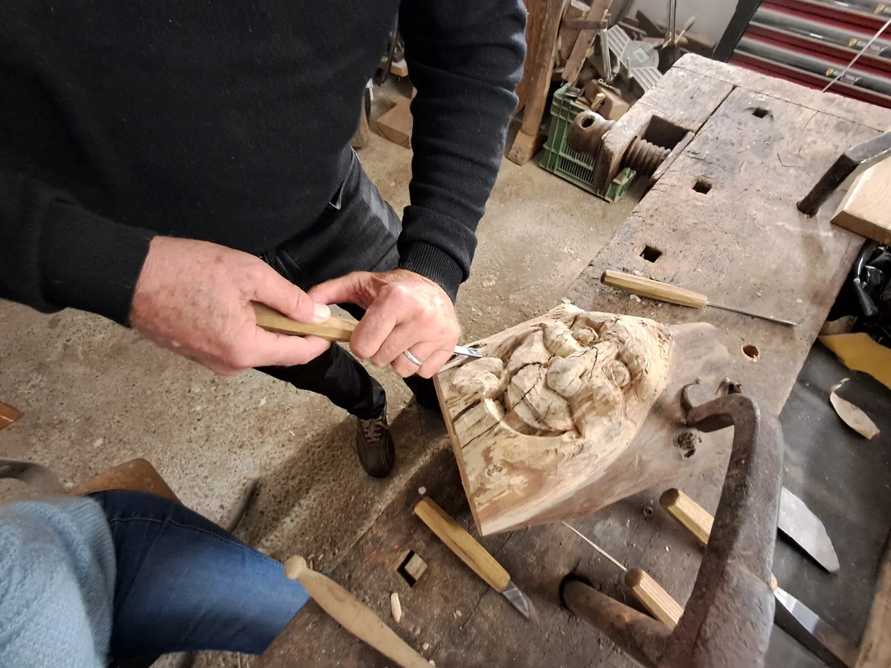 Initiez-vous à la sculpture sur bois avec Jean-Camille - Afbeelding nr. 3 - Wecandoo