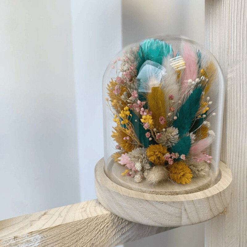 Composez votre cloche en fleurs séchées