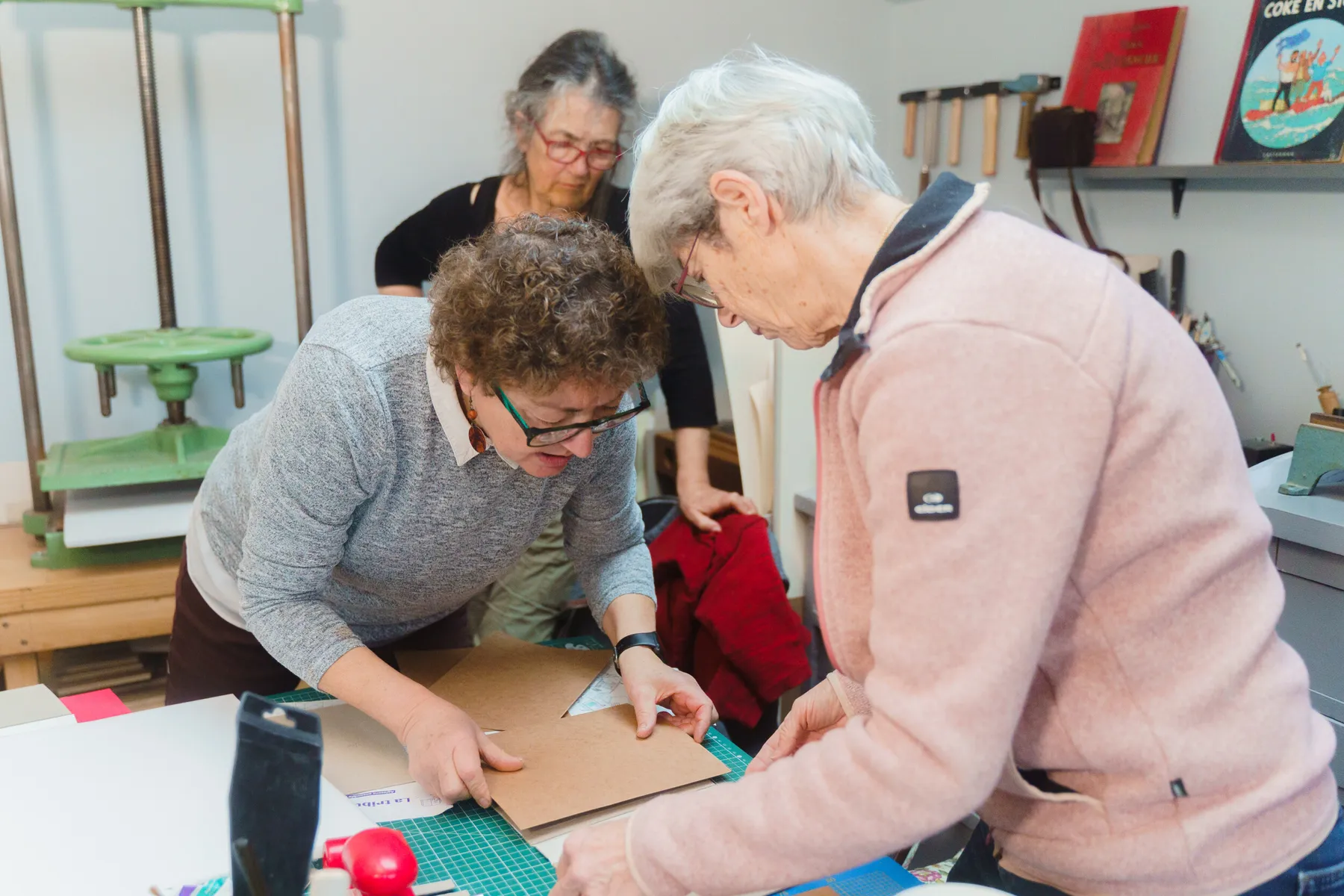 Initiez-vous à la reliure avec Annick - 2J - Image n°2 - Wecandoo