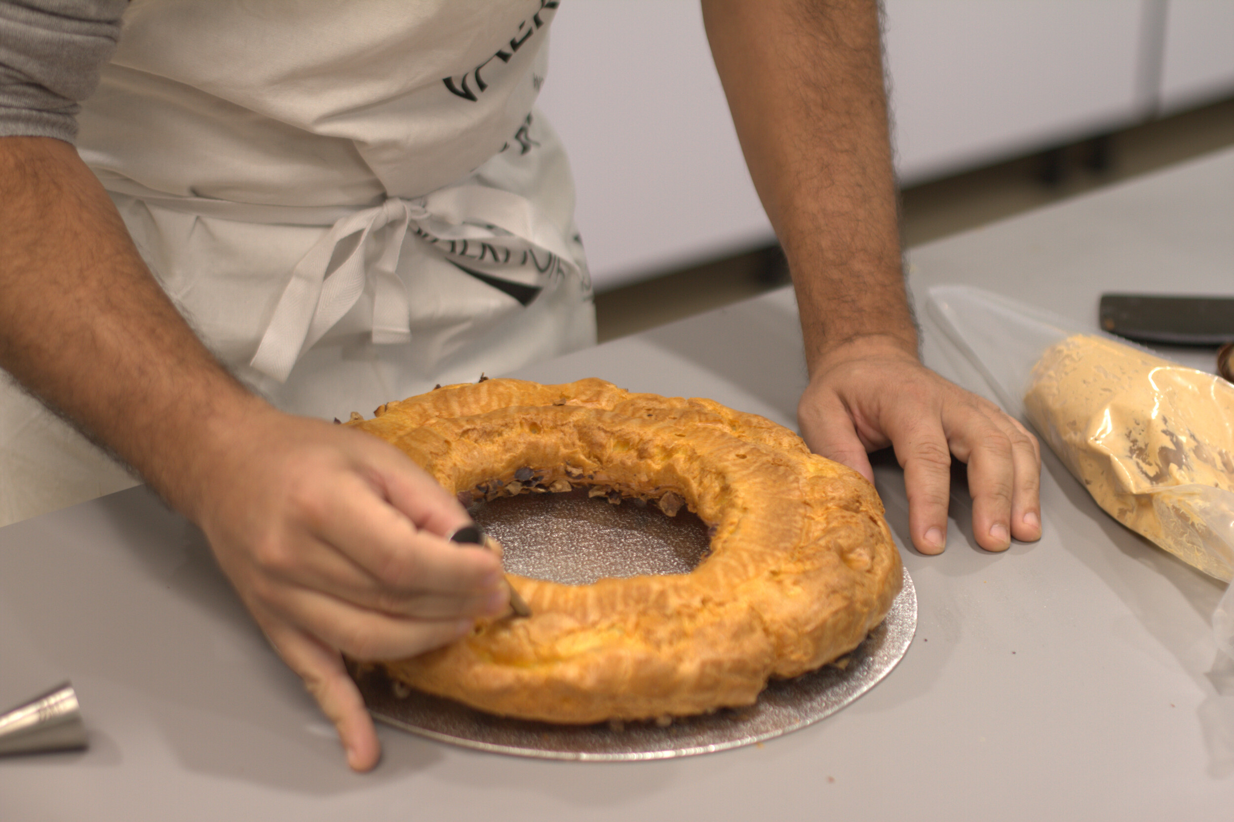 Wecandoo - Réalisez des classiques de la patisserie française avec Jonathan - Image n°7