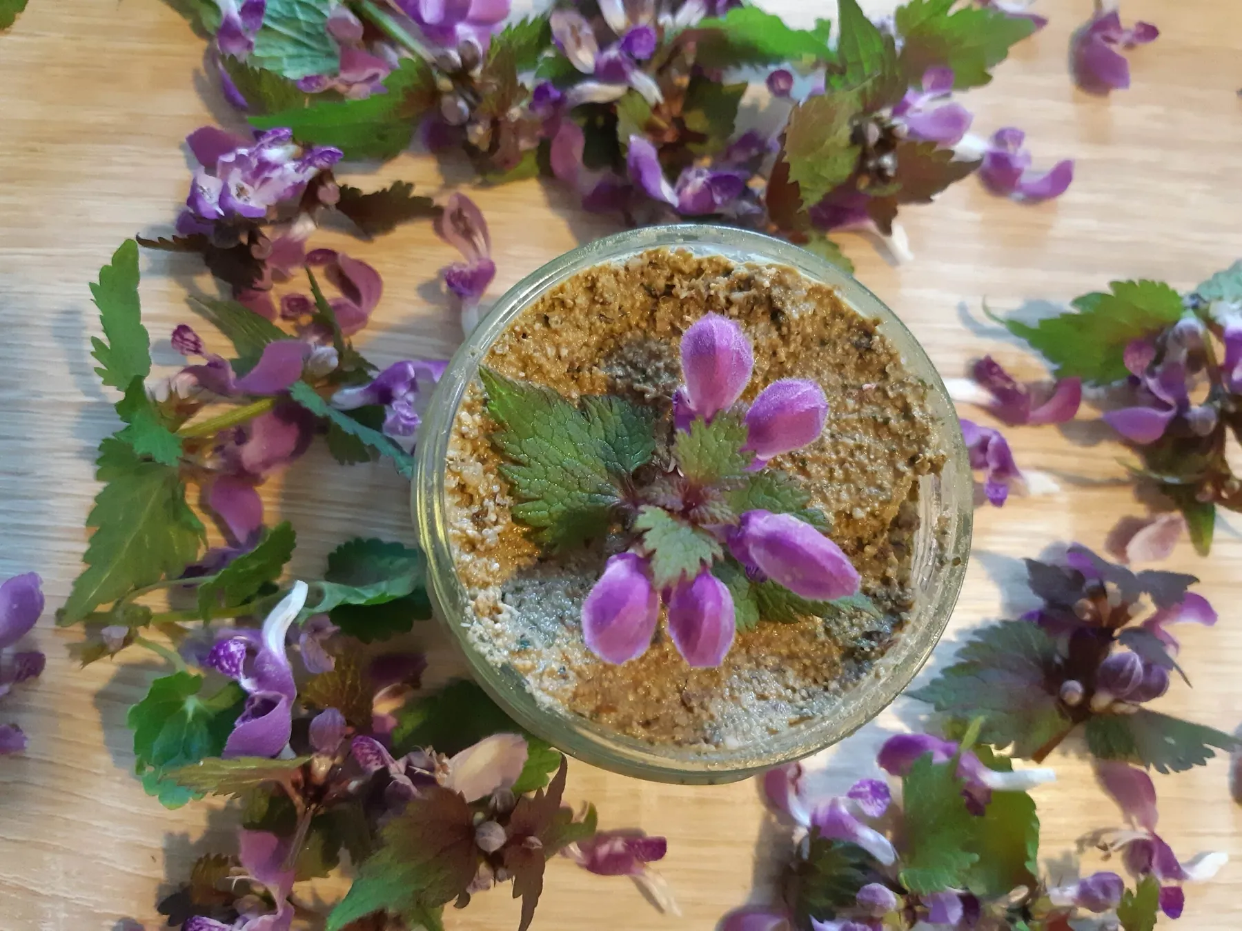 Cuisinez les plantes sauvages avec Jennifer - Image n°4 - Wecandoo