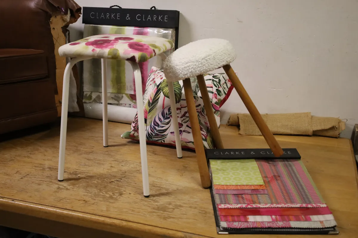 Garnissez votre tabouret