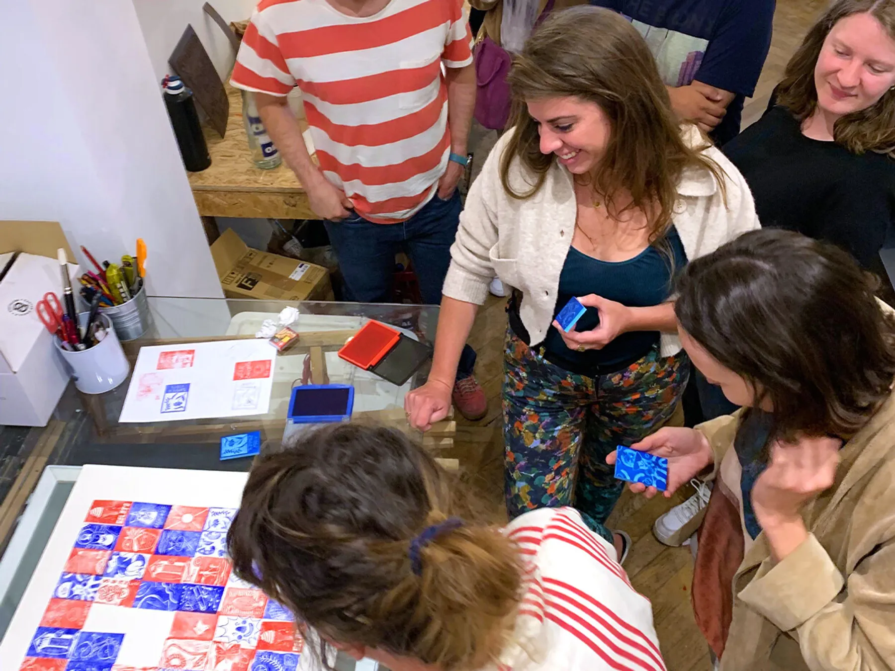 Mobilisez votre équipe et réalisez votre oeuvre collective en gravure avec Alice - Image n°4 - Wecandoo