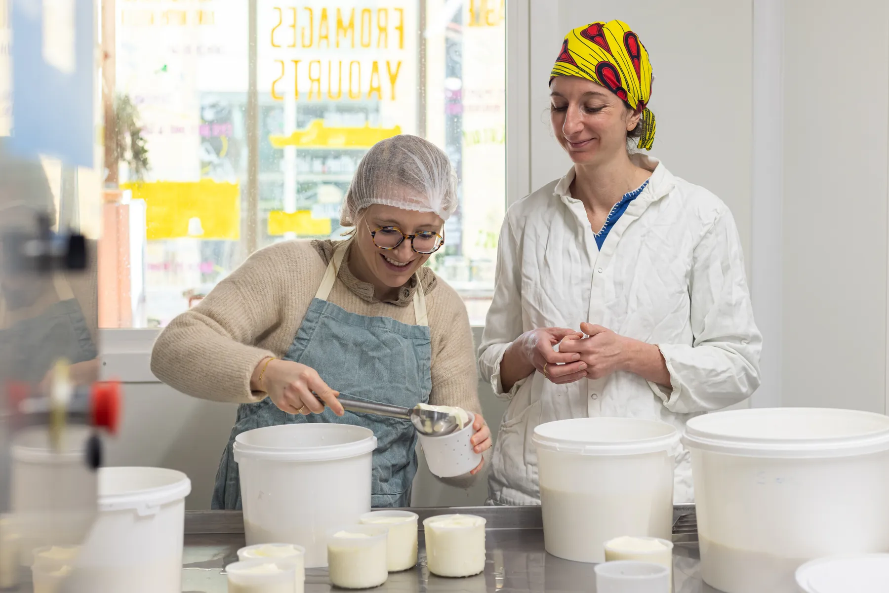 Fabriquez un St Marcell'eaux, du fromage frais et du fromage blanc avec Anaïs - Image n°4 - Wecandoo