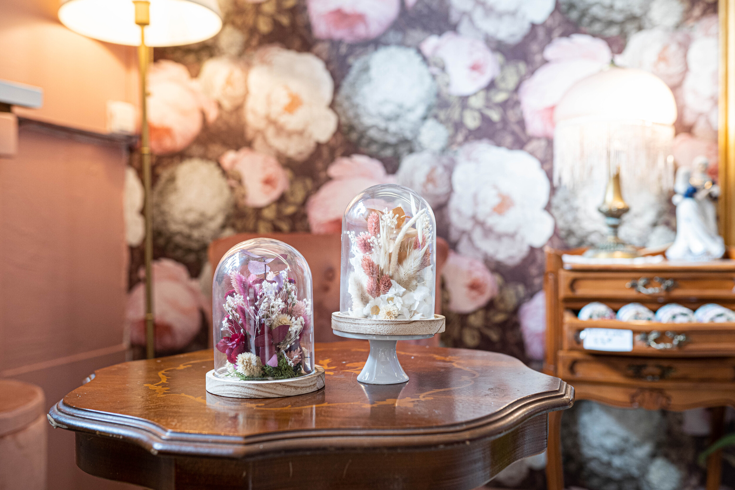 Réalisez votre cloche de fleurs séchées