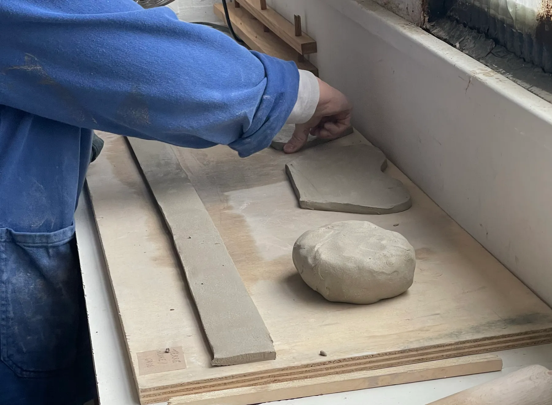 Fabriquez votre sac vase en céramique avec Anne - Image n°2 - Wecandoo