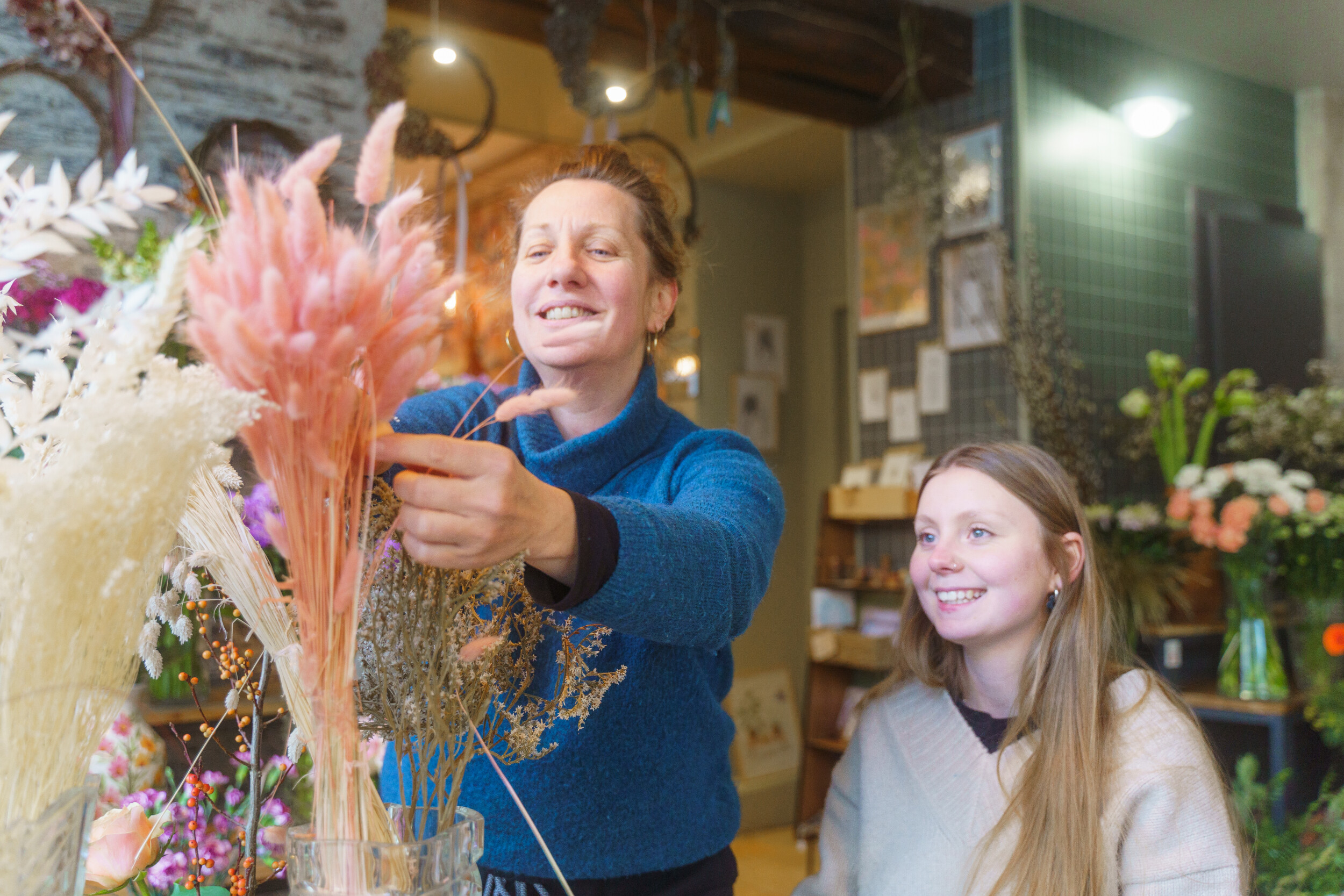 Wecandoo - Réalisez votre bouquet de fleurs séchées avec Hélène, Fred et Marion - Image n°4