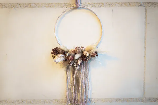 Réalisez votre couronne ou guirlande en fleurs séchées autour d'un apéro avec Hélène, Fred et Marion - Image n°5 - Wecandoo