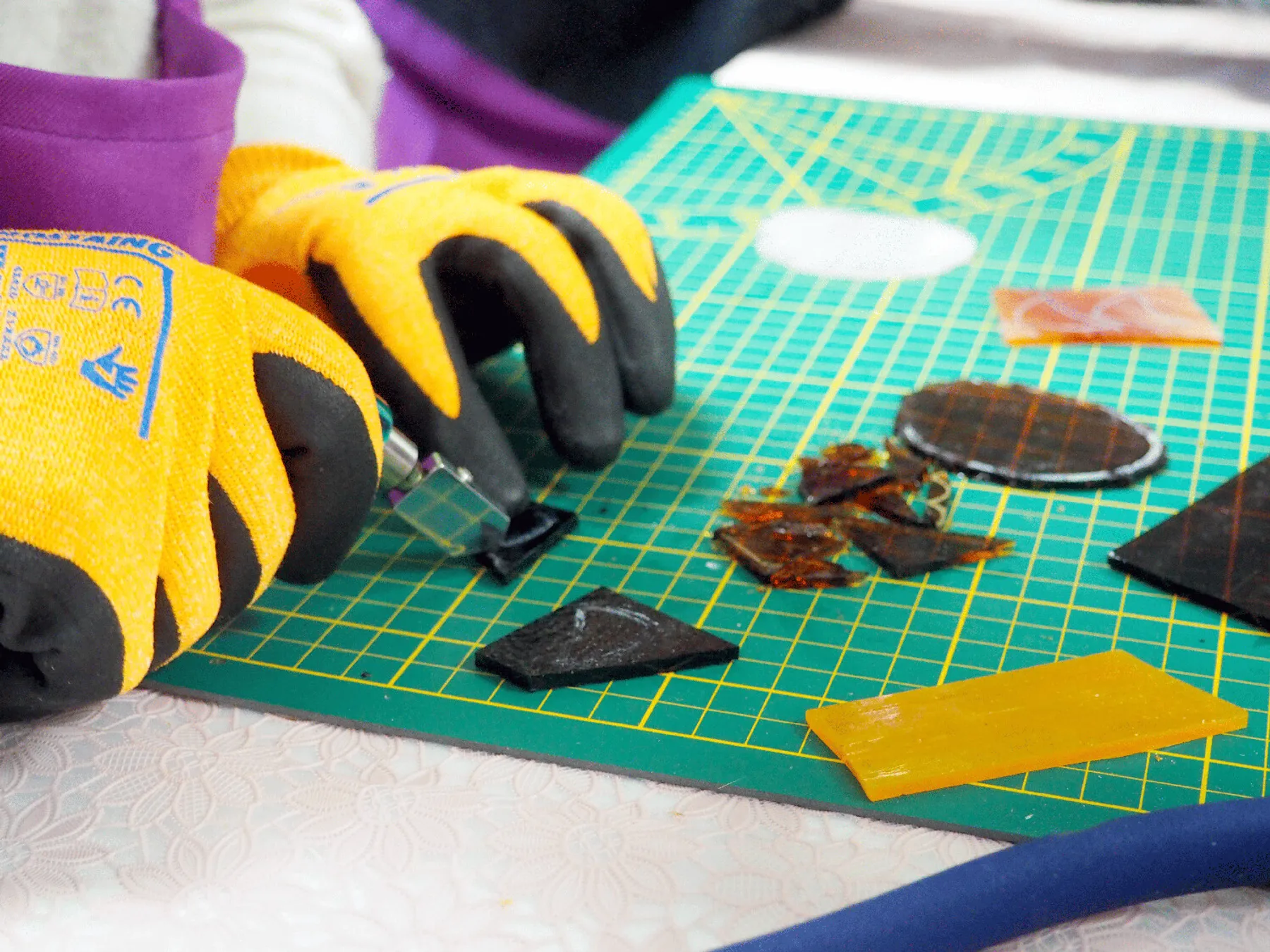 Initiez-vous au vitrail Tiffany avec Marine - Image n°1 - Wecandoo