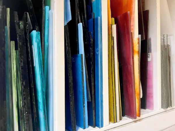 Réalisez votre suspension en vitrail Tiffany avec Marine - Image n°3 - Wecandoo