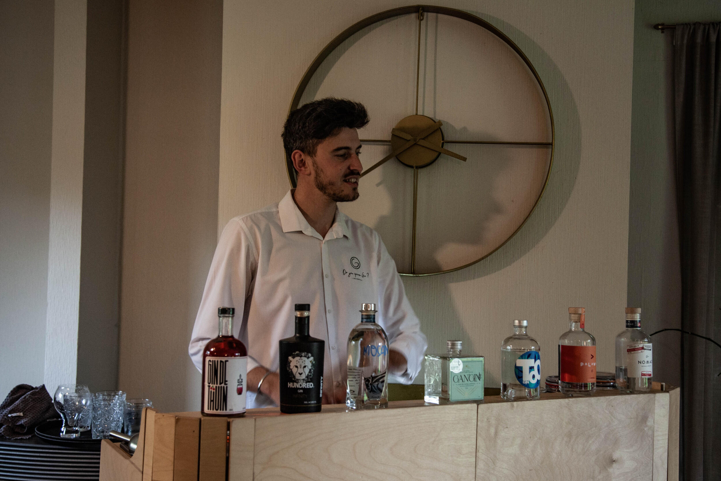 Créez et dégustez des cocktails exclusifs à base de gin avec Quentin - Image n°8 - Wecandoo