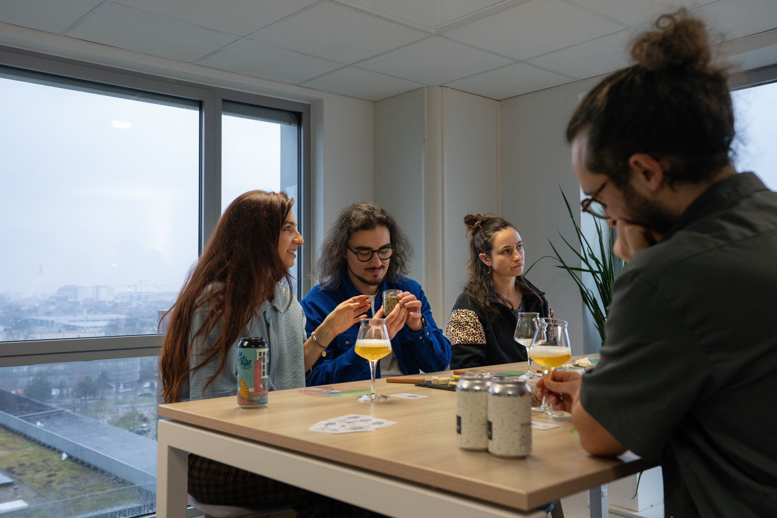 Wecandoo - Rassemblez votre équipe dans votre lieu et initiez-les à la dégustation de bières avec Marie-Emmanuelle - Image n°4