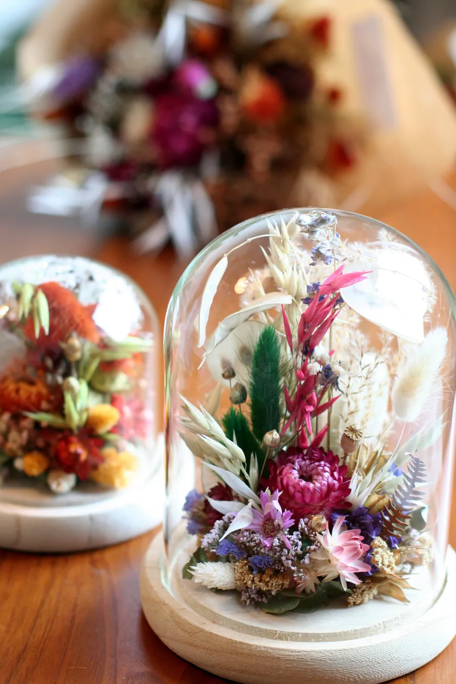 Réalisez votre cloche de fleurs séchées - Image n°1 - Wecandoo