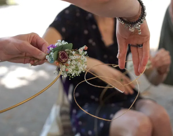 Tressez votre couronne de saison - Image n°2 - Wecandoo