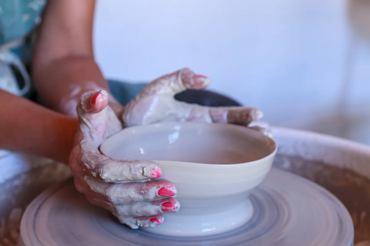 Initiez-vous au tour et réalisez votre bol