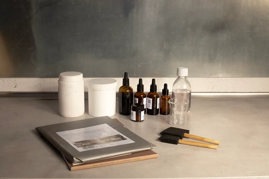 Initiez-vous au tirage photo Van Dyke avec Hervé - Image n°1 - Wecandoo