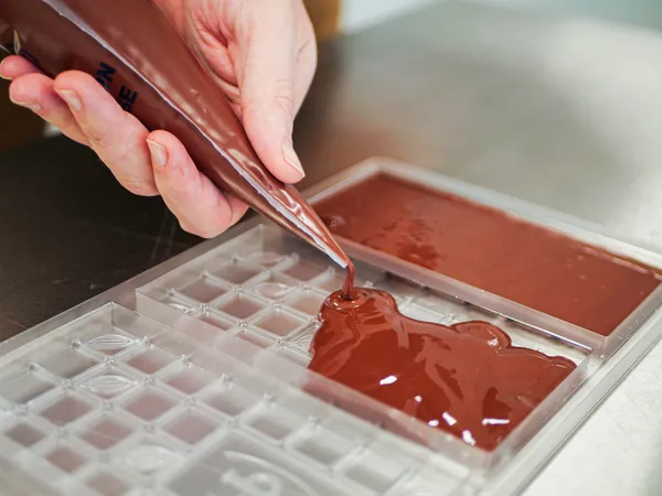 Réunissez votre équipe et réalisez vos tablettes de chocolat avec Aurélien - Image n°2 - Wecandoo