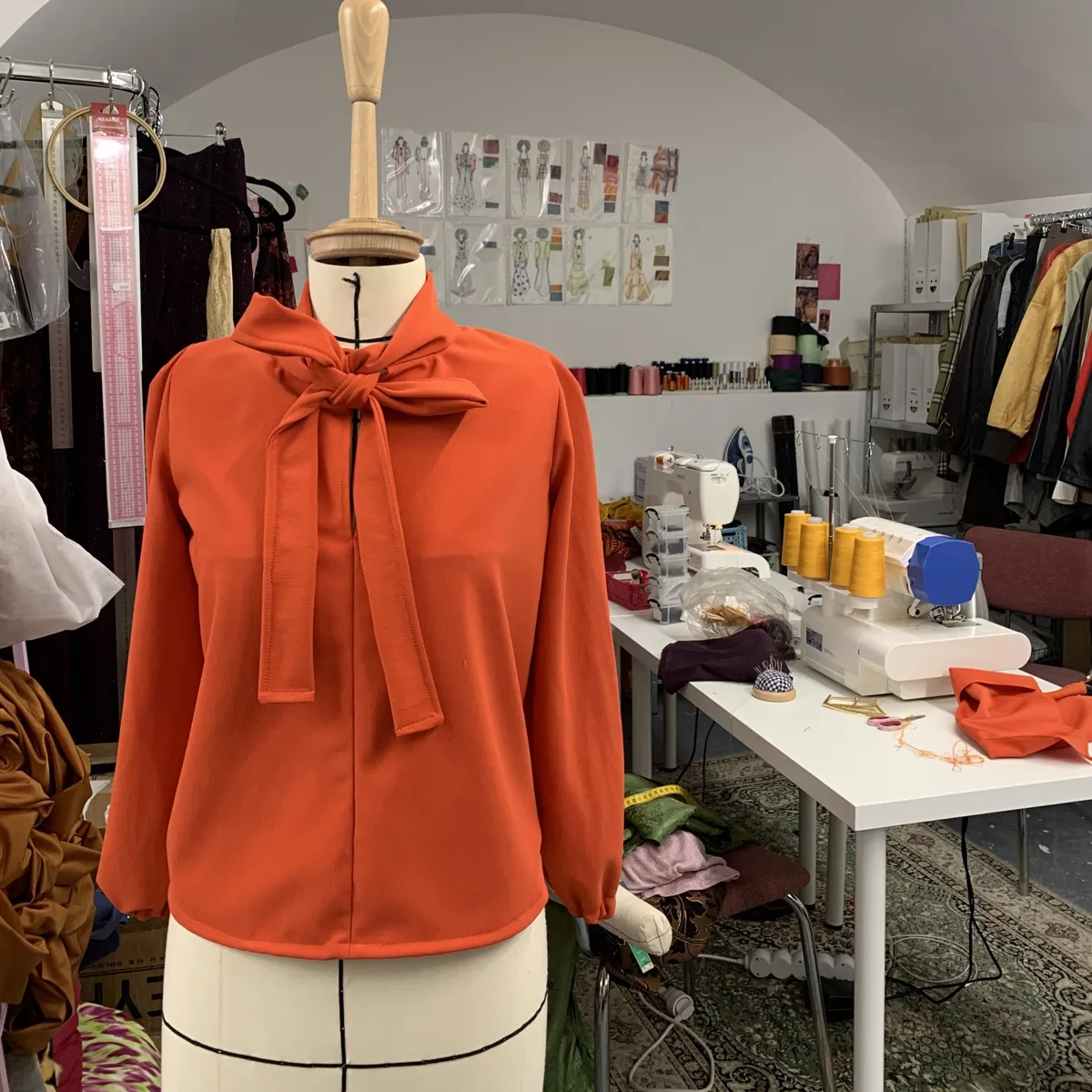 Apprenez à retoucher vos vêtements sans machine