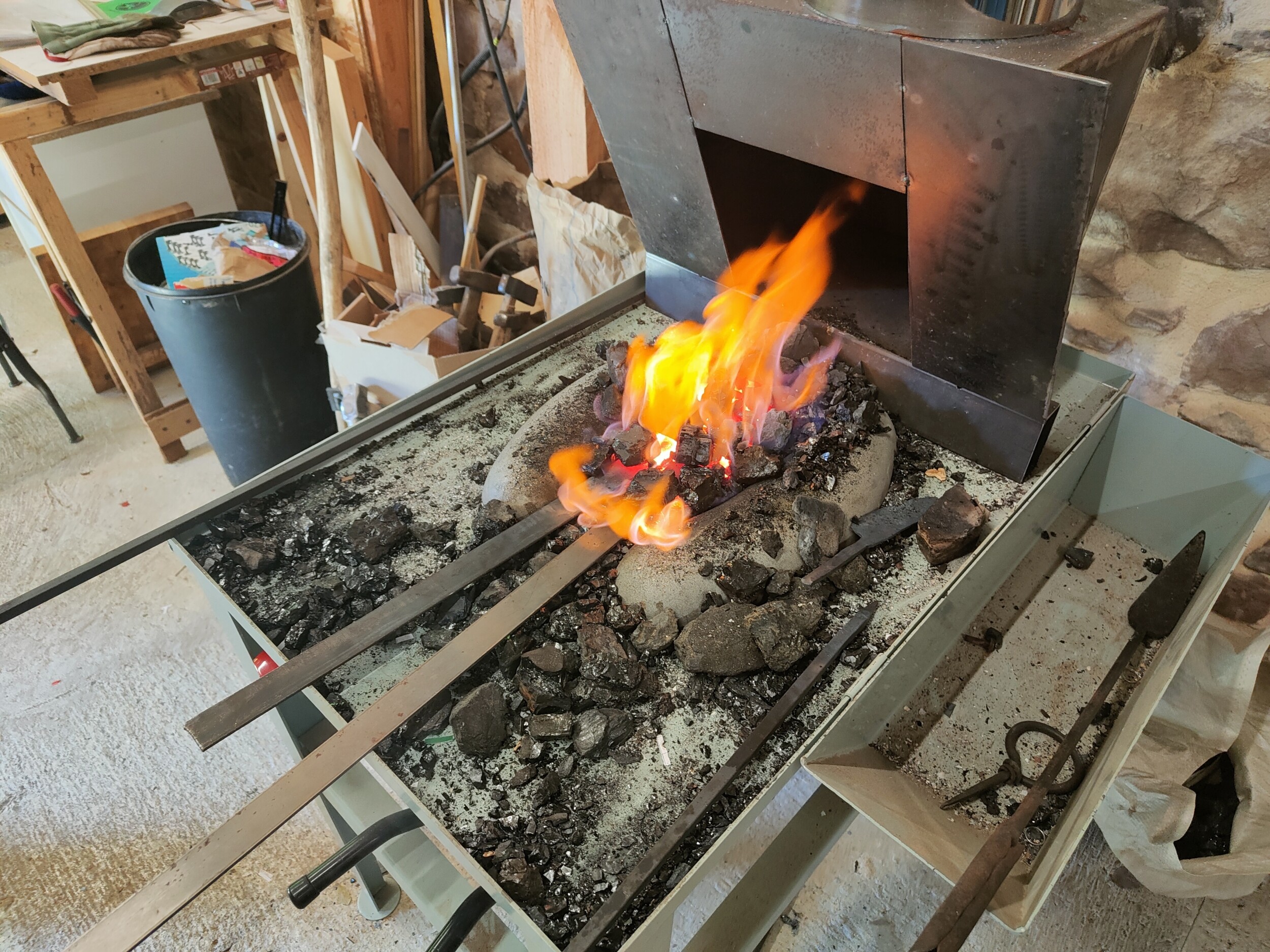 Wecandoo - Forgez votre couteau droit d'office sur une journée avec Nicolas - Image n°7