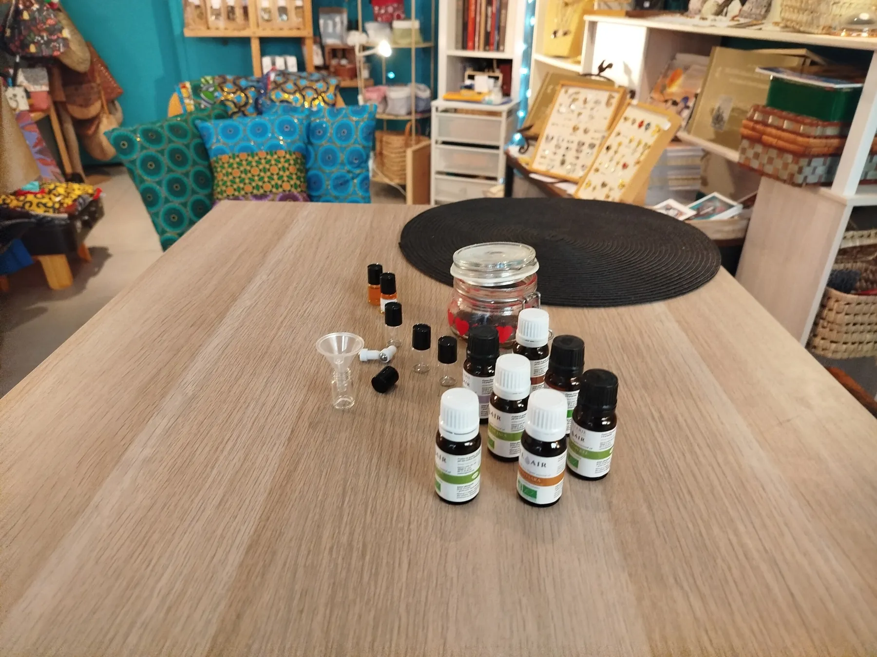 Réalisez votre roll-on d'huiles essentielles avec Marie - Image n°3 - Wecandoo