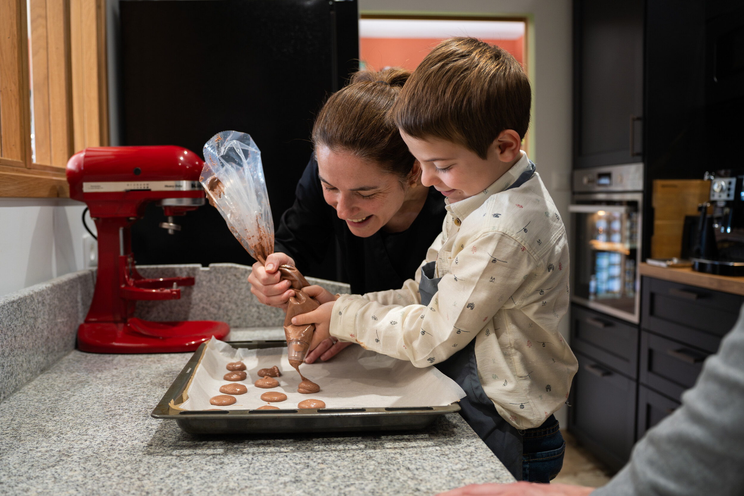 Wecandoo - Confectionnez de délicieux macarons avec Émilie - Image n°7