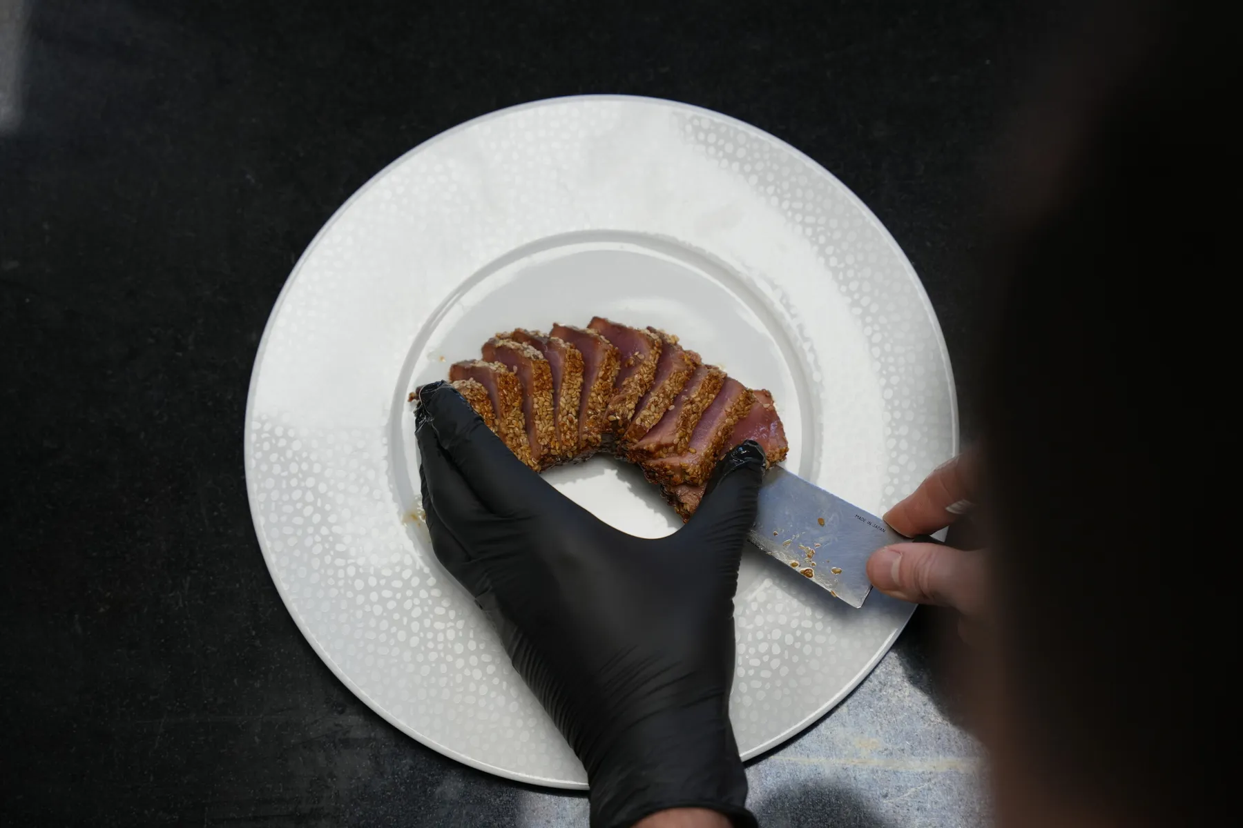 Réalisez et sublimez un plat gastronomique de saison avec Christopher - Afbeelding nr. 3 - Wecandoo