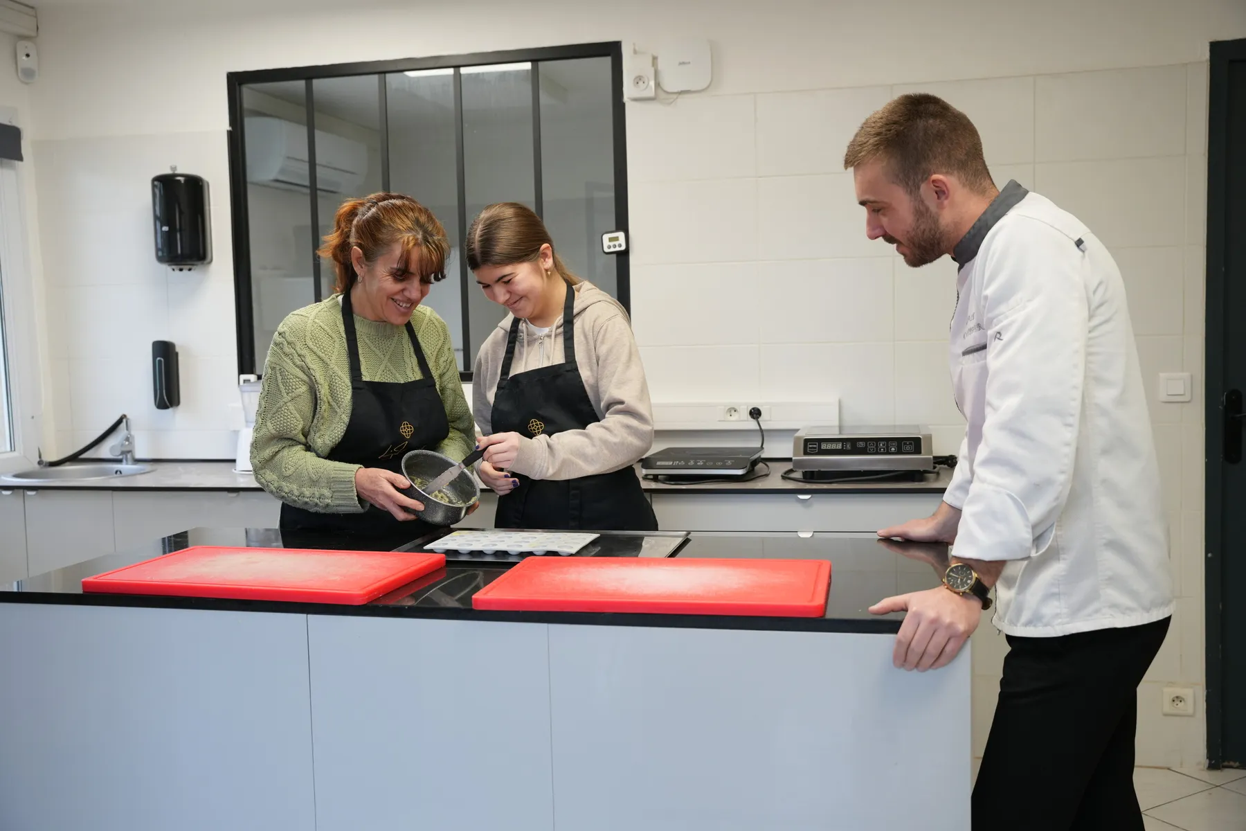 Initiez-vous à la pâtisserie en duo avec votre enfant - Image n°4 - Wecandoo