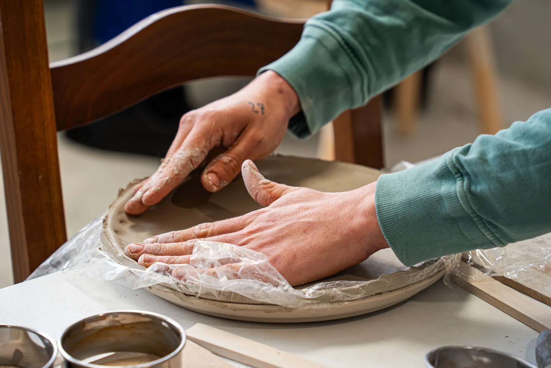 Modelez votre pièce en céramique au choix avec Agnès - Image n°3 - Wecandoo