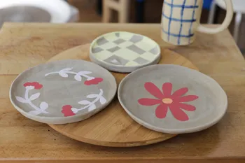 Modelez et décorez vos assiettes
